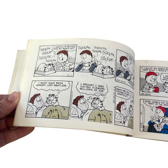 Vtg Garfield Goes to Waist Comic Jim Davis 18th Book FIRST EDITION 1990  READ - Picture 13 of 16